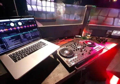 galerieastonmusicevents6